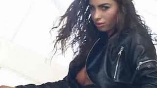 Una dose di sesso anale con Naomi