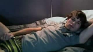 Un giovane gay moro si masturba in webcam Un giovane gay moro si masturba in webcam
