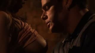 Bruna bollente per un uomo in calore Tettone, Masturbazione, Eiaculazione Facciale, Pompini, More, Sceneggiatura XXX, Cazzi Enormi