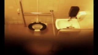 Donna matura in bagno Donna matura in bagno