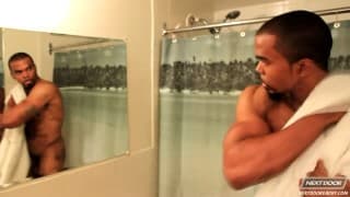 Boxer- Un nero che ama masturbarsi