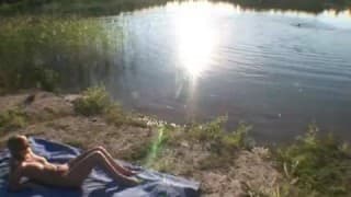 Tre ragazzi scopano una tipa ubriaca!