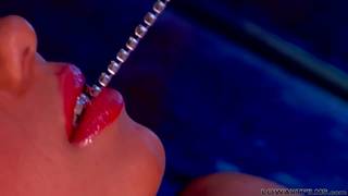 Piccola scena lesbica con Capri Anderson e Shyla Jennings