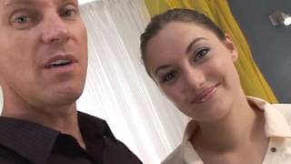 Dillon Day- Una figa pelosa e un ano stretto!