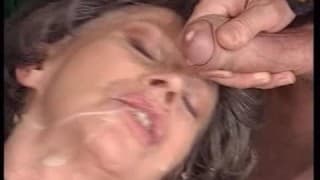 Compilation di scene di sesso con persone anziane