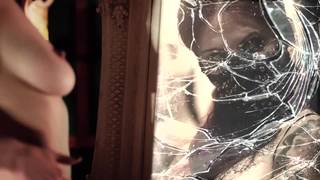 Ashleigh Doll e Kerry Louise in una scena XXX