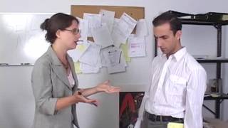 Lena Ramone è il capo e lei vuole divertirsi un po '!