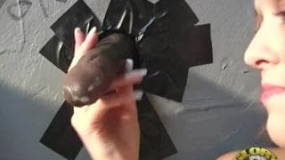 Trisha Rey è una puttana che succhia il cazzo Trisha Rey è una puttana che succhia il cazzo