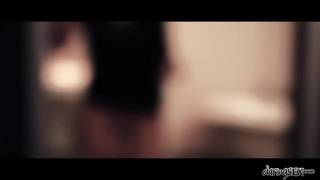 Caty Campbel e Nikita si masturbano insieme