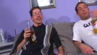 Una babysitter chiama la sua amica