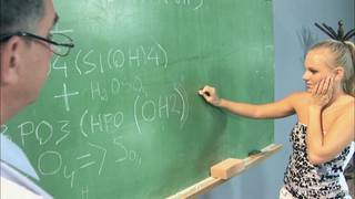 Barbie White è innamorata del suo vecchio prof Giovani 18-21 anni, Bionde, Pompini, Vecchi e Donzelle, Studentesse, Pornostar, Cunnilingus