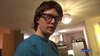 Sara Knight succhia molto bene questo cazzo