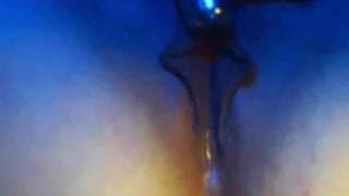 Lei viene per noi davanti la telecamera