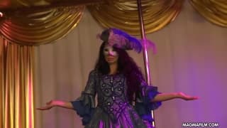 Un'orgia in maschera da non perdere ! Orge, Feticismo, Biancheria sexy, Esibizionismo