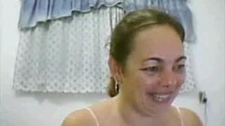 Lei adora stare nuda davanti la webcam