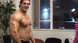 A handjob that he will clearly enjoy!