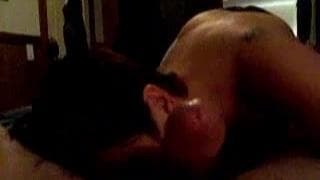 Una mora che lo succhia al suo ragazzo