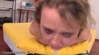 Un pompino in gola profondo molto sexy