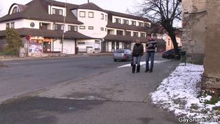 Una grande scopata fra gay imprevista