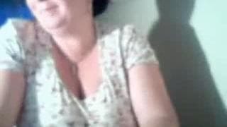 Questa signora è ancora molto calda