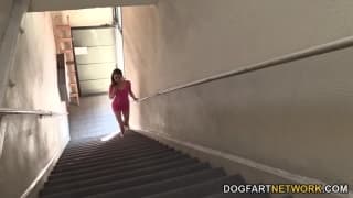 Due uomini neri tutti per Riley Reid