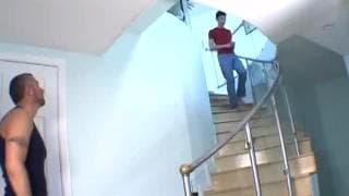 Questo dilf è innamorato del sul amico