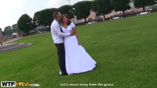 Una gang bang all'aperto per Madelyn