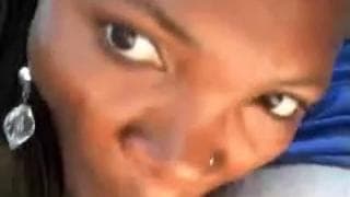 Un bel pompino che lo farà impazzire Un bel pompino che lo farà impazzire