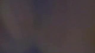 Ditalino di una bella nera in primo piano