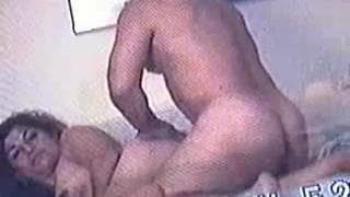 Una milf che si fa sborrare dentro