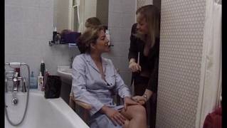 Una donna mature che scopa due uomini Una donna mature che scopa due uomini
