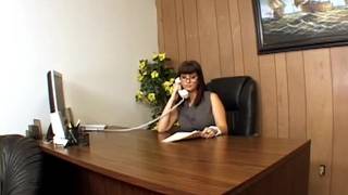 Carrie Ann è una manager arrapata