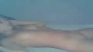 Giovani si riprendono mentre scopano