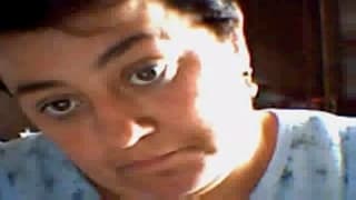 Matura si esibisce davanti alla webcam