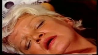 Mature lesbiche fanno sesso in Budapest