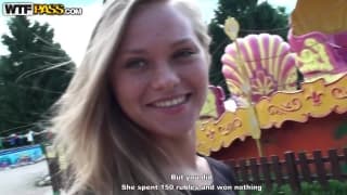 Una biondina russa che scopa in doccia Masturbazione Solitaria F, Spremere le Tette, Leccare le Tette, Pompino, Cunnilingus, Ditalino, Dita nel Culo, Scopata in Piedi