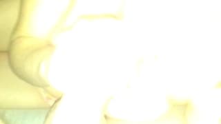 Ecco un video di una giovane pompinara