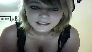 Adora esibirsi davanti alla telecamera