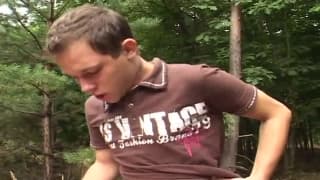 un'inculata in mezzo alla foresta