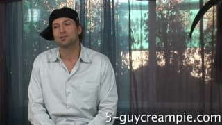 Tabitha James al centro di una gang bang