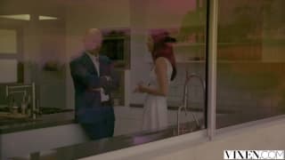 Ariana Marie si farà inculare a casa