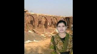 Araba che si masturba alla grande