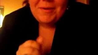 Una mamma che sa succhiarlo