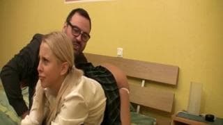 Una bella troia bionda da scopare