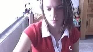 Lei vuole stare davanti la webcam nuda