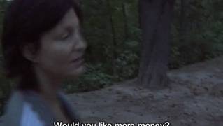 Lei accetta denaro per farsi scopare