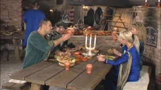 Ecco una scena piena di gente arrapata