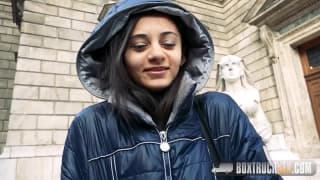 Shrima Malati scopata dentro un furgone