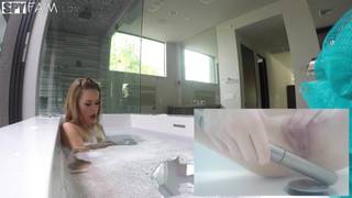 Lilly Ford si fa penetrare in ogni modo