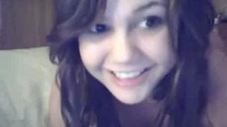 Una giovane troia birichina in webcam!